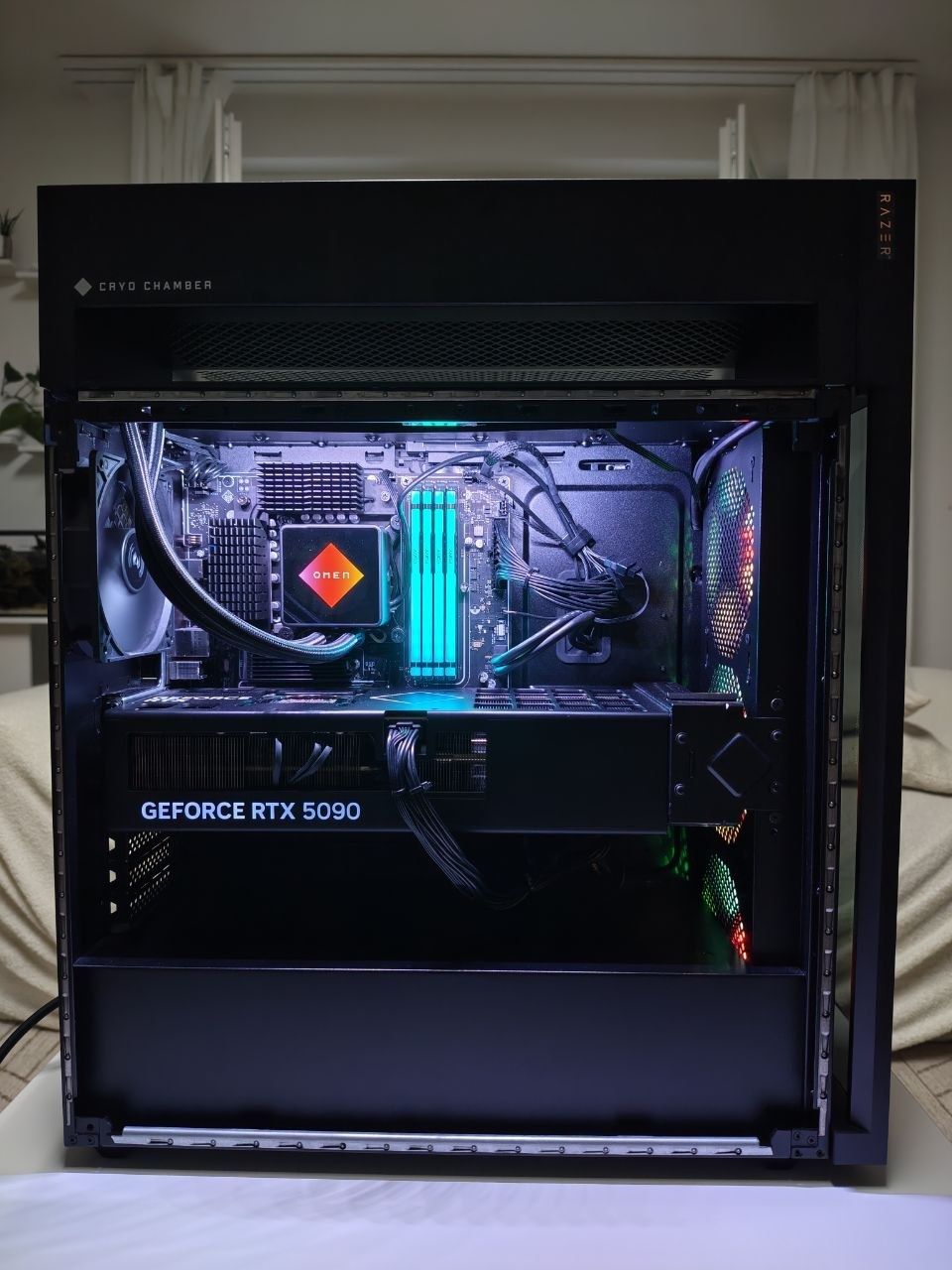 Hewlett Packard PC: HP OMEN 45L Gaming PC  RTX 5090 – Nuovo (secondo la descrizione) da Schaffhausen venduto da jos_2tqx 1