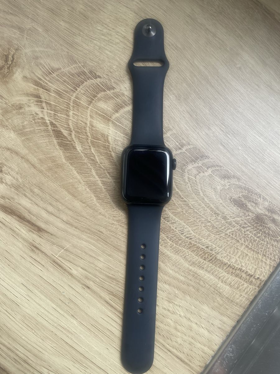 Apple Smartwatch: Apple Watch SE 40mm – Usato da Allschwil venduto da josama 1