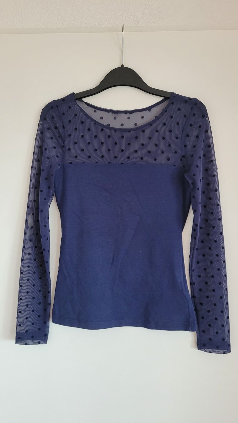 H&M Blusen: Chemisier à pois – Gebraucht aus Villars-sur-Glâne von ninisabri
