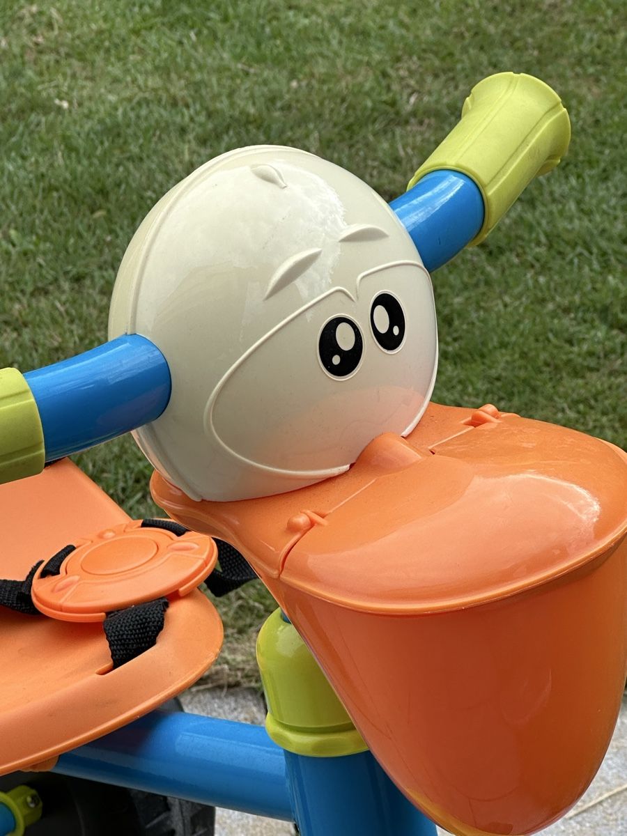 Chicco Véhicules pour enfants: Süsses Chicco Dreirad mit Schubstange – D'occasion à Esslingen par mar_78x2 1