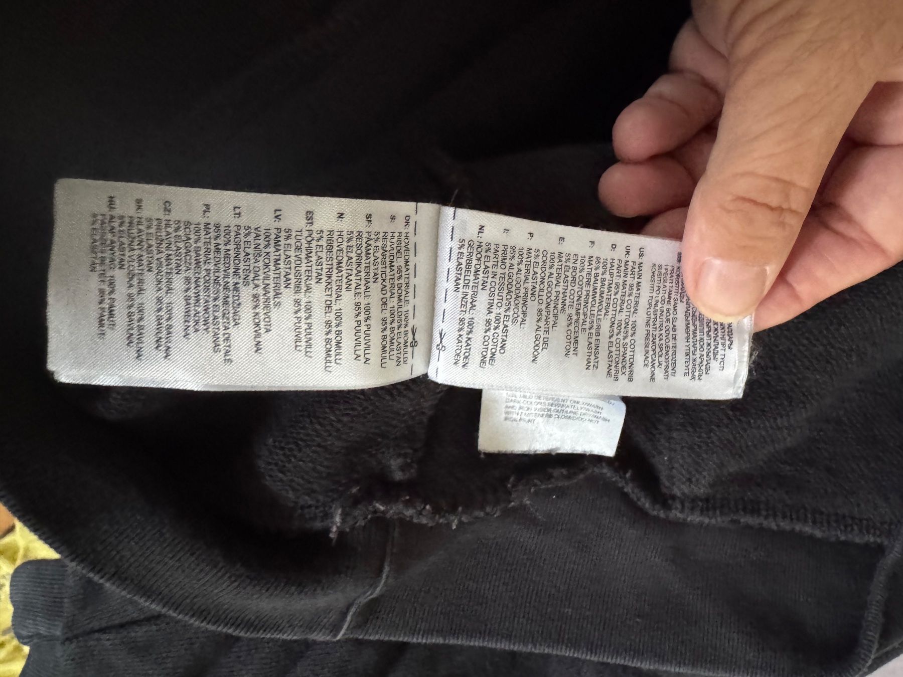 Maglioni & Felpe: Adidas: Sweat à capuche noir, Taille M – Usato da Veyrier venduto da kimedovapa 4