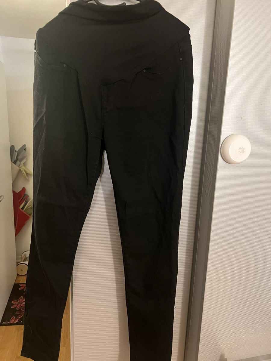 Pantalons: Schwangerschaftshose – D'occasion à Meilen par gio_xlz7 1
