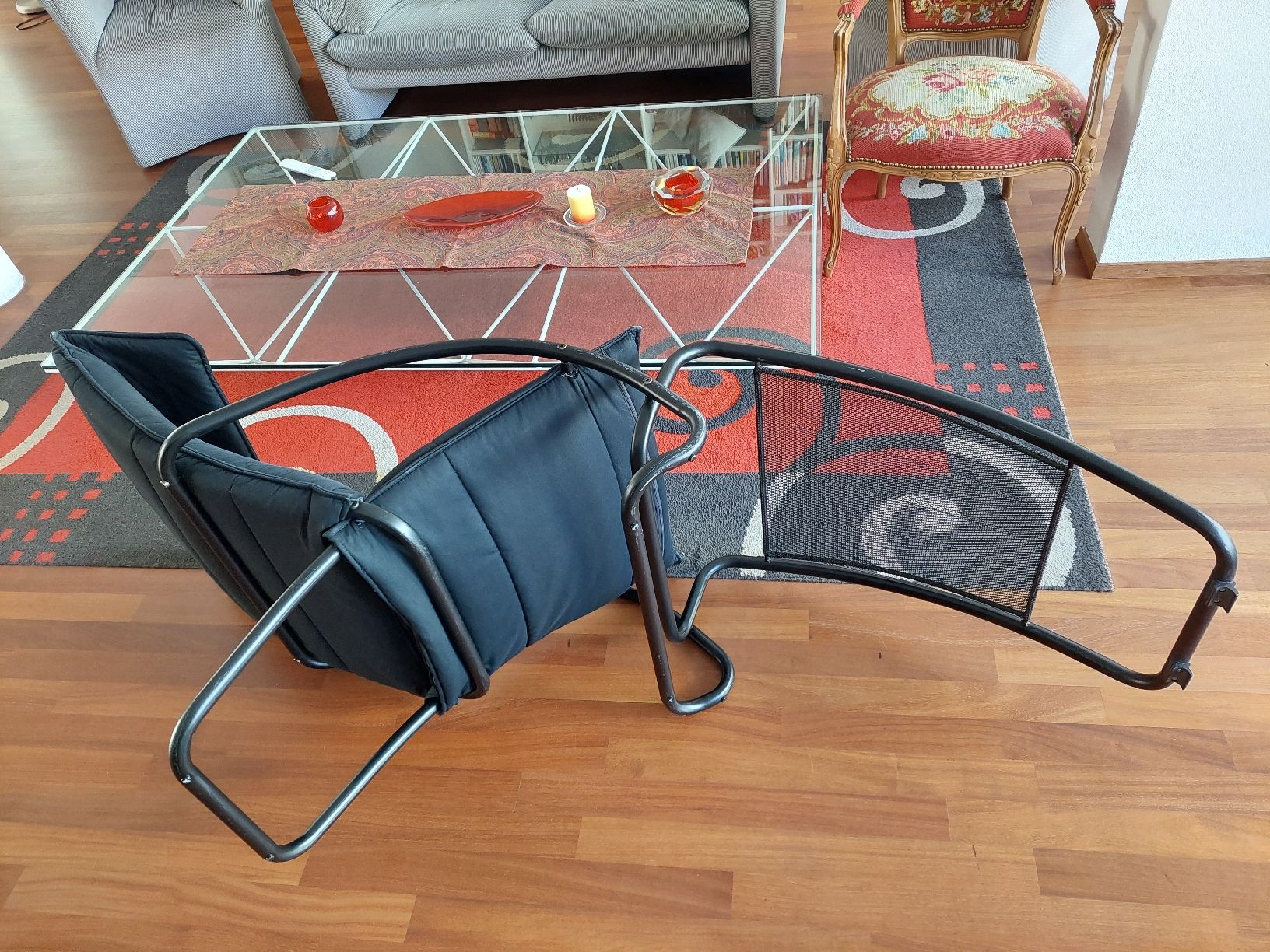 Liegen & Liegestühle: Schwarzer Schaukelstuhl - Liegesessel – Gebraucht aus Basel von bra_76ff 8
