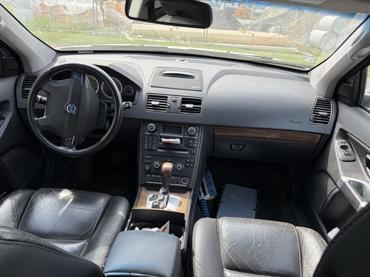 Volvo Automobili: Volvo XC90 3.2 AWD  – Difettoso da St-Légier-Chiésaz venduto da jldr1273 5