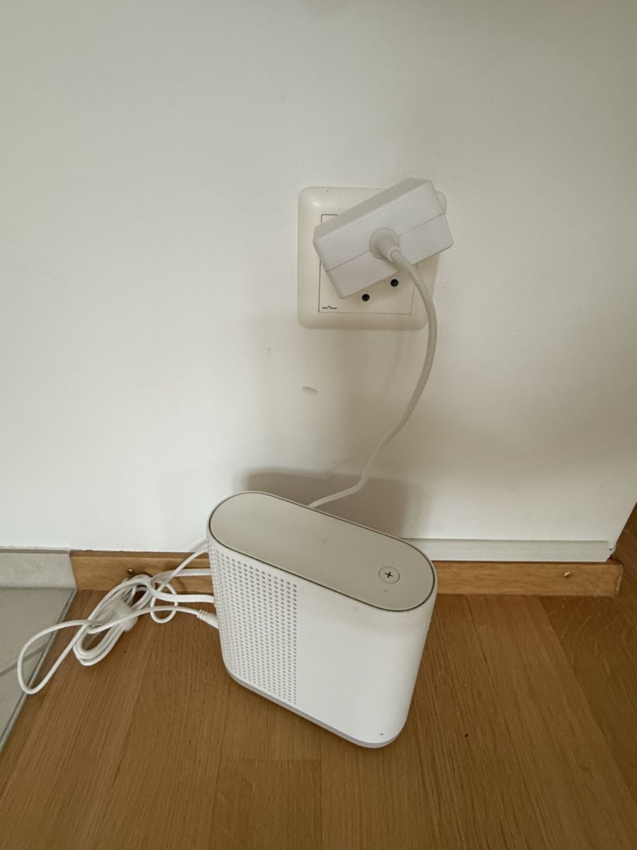 Swisscom Modem & Router: Swisscom Internet-Box 4 und 2 WLAN Repeater – Usato da Herrliberg venduto da Max2023 3