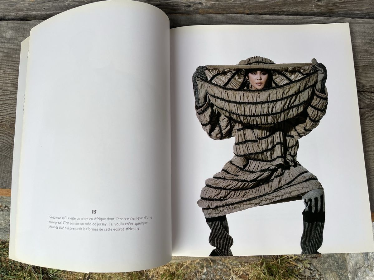 Libri: Issey Miyake - livre rare – Usato da Euseigne venduto da so.ART 2