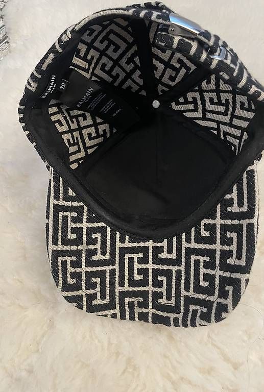 Balmain Hüte, Mützen & Caps: BALMAIN Cap – Gebraucht aus Uitikon Waldegg von Lily_Store 2