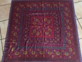 Sehr schönes Foulard / Schal - 115 x 115 cm - Neuwertig