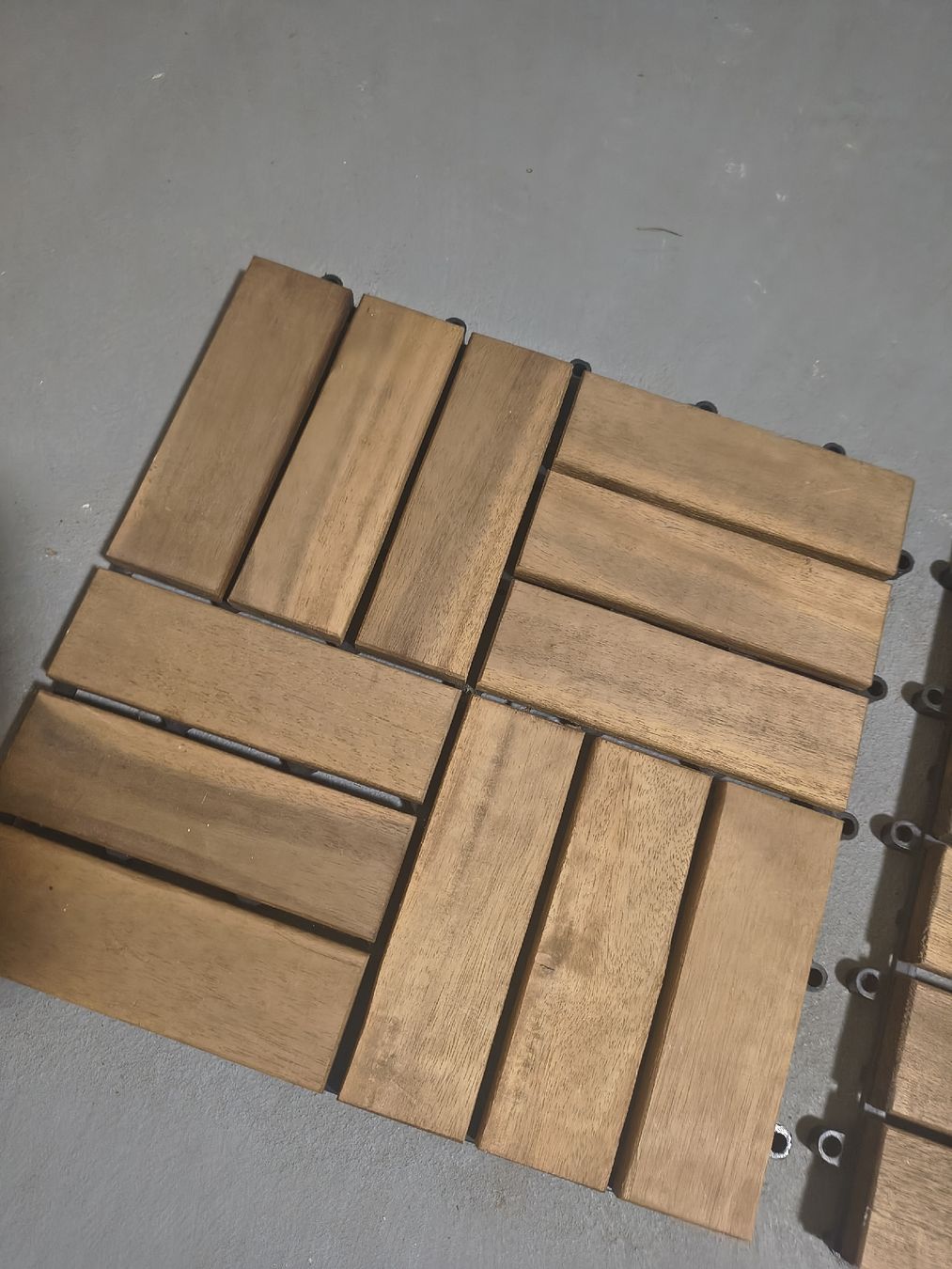 Articoli in legno: Holzboden Terrassenelemente Holz  – Usato da Schaffhausen venduto da ang_zr8f 1