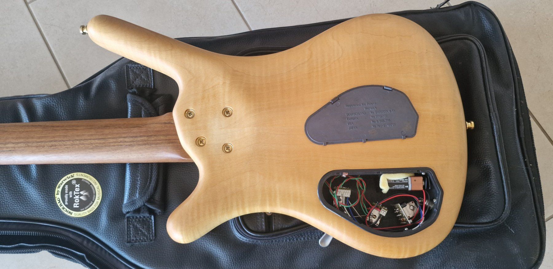 Strumenti musicali: Warwick Corvette ProLine 4-String (Made in Germany, 2001) – Usato da Piazzogna venduto da Filomena7 1