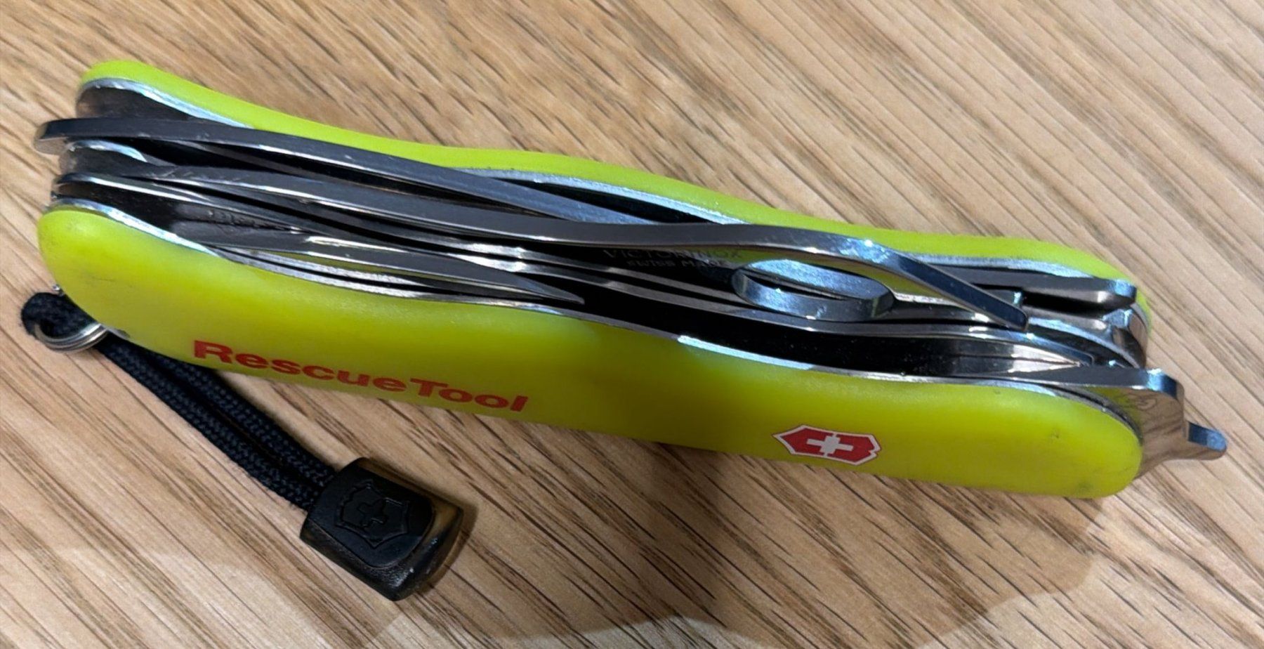 Victorinox Taschenmesser: VICTORINOX SACKMESSER RESCUE TOOL – Gebraucht aus Zürich von Frei-Occasionen 7