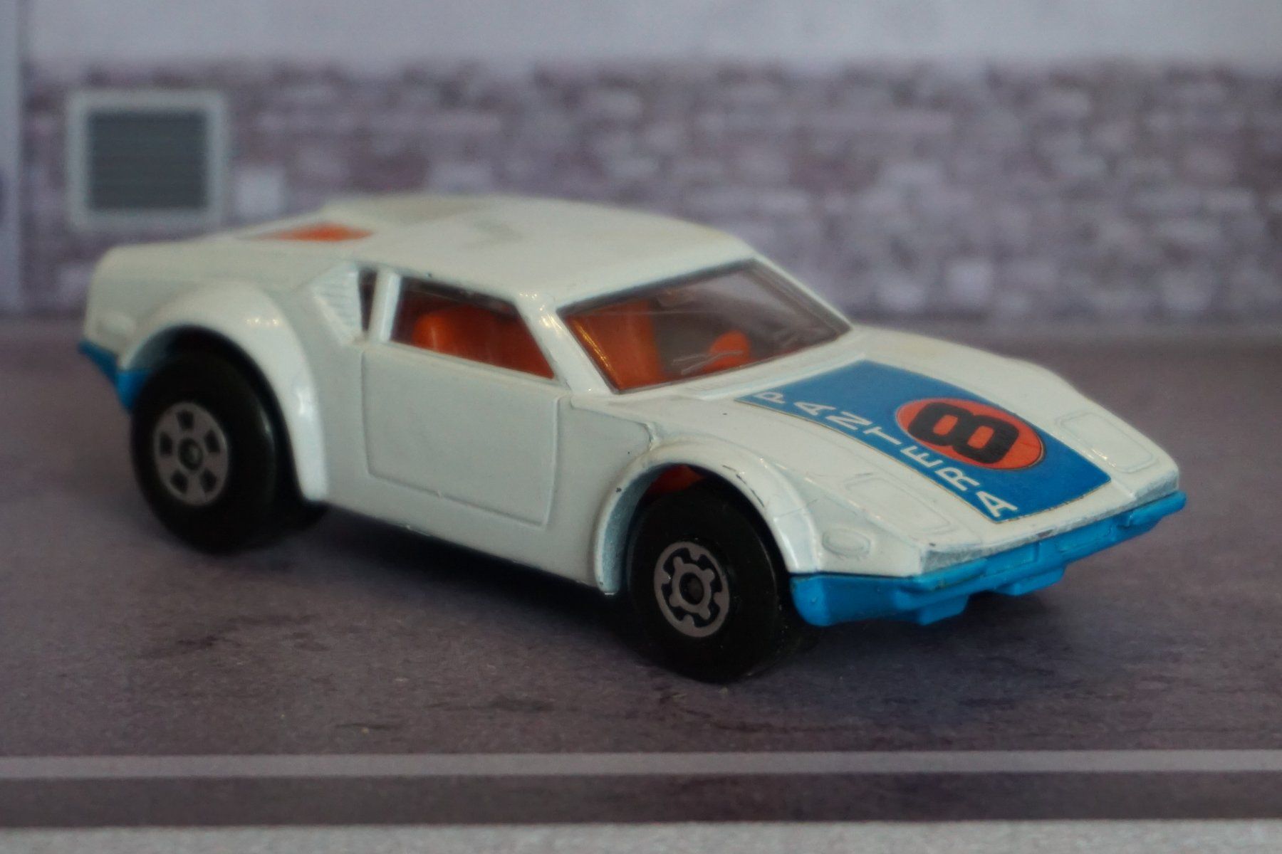 Matchbox Modellini d'auto: Matchbox De Tomaso Pantera ALT TOP !!!!!!!!!!!!!!!!!!!!!! – Usato da Reiden venduto da Doppeldecker69
