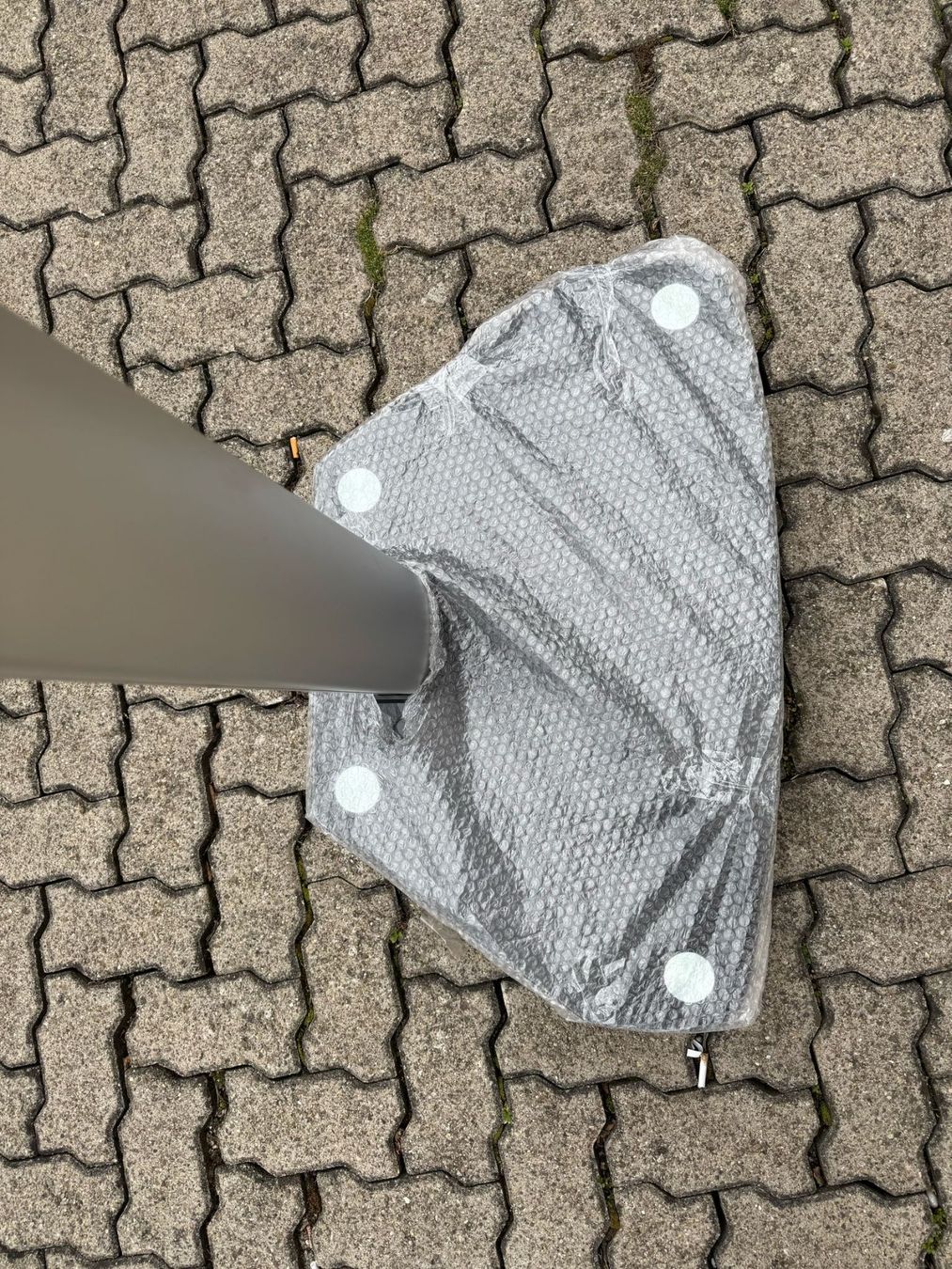 Koffer & Taschen: TV Trolley Schwarz und Silber – Gebraucht aus Oberengstringen von Limmat8102 1