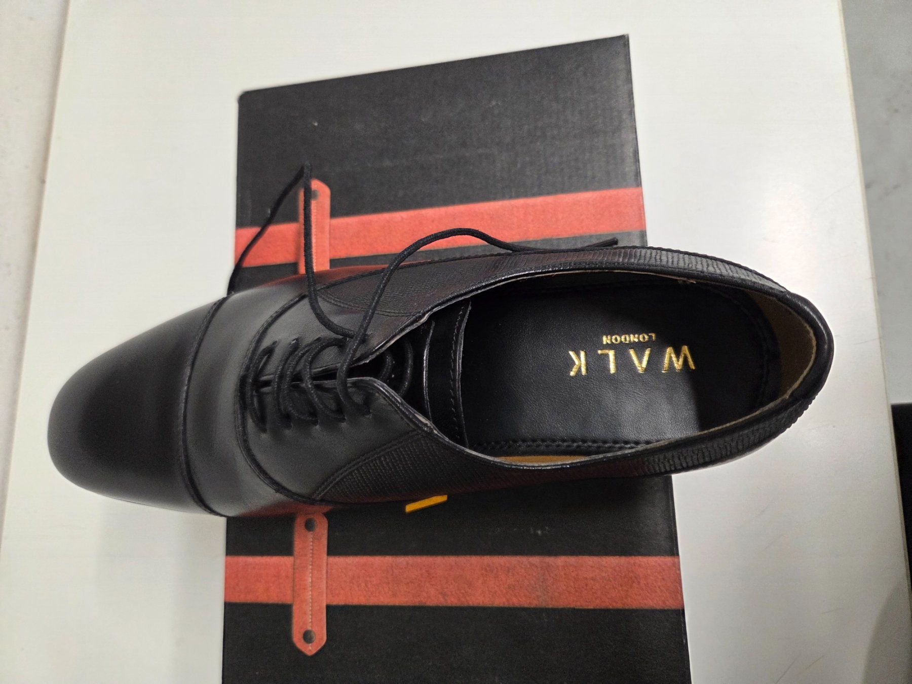 Herrenschuhe: Leder Schuhe gr.45 – Gebraucht aus Allschwil von Neoncolors1 3