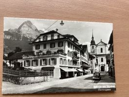 AK Schwyz mit Mythen, Herrengasse