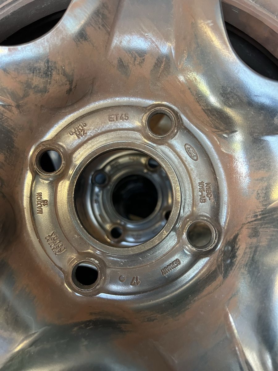 Pneumatici & Ruote complete: Sommerräder Ford Fiesta ab 2020 – Usato da Belpberg venduto da Wertvoll99 2