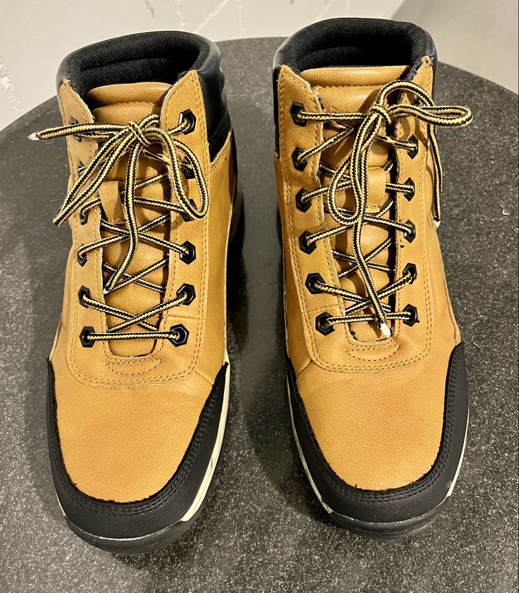 Scarpe da uomo: Neuwertige Land Rover Freizeitschuhe – Usato da Ittigen venduto da Baumi11