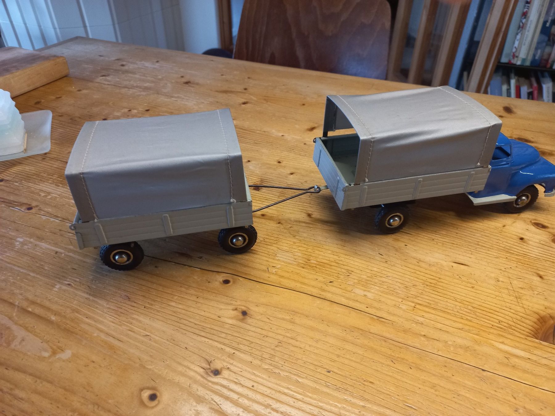 Giocattoli: Blechlastwagen Friction – Usato da Ammerswil AG venduto da savinir 2