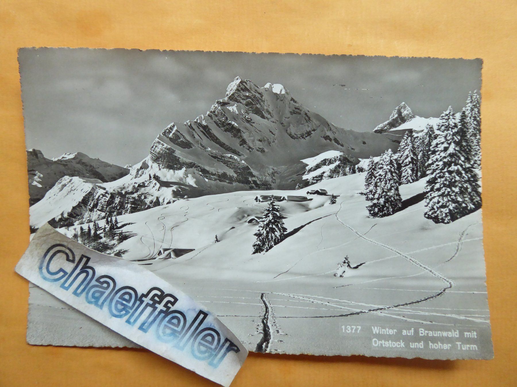 Cartoline postali: Winter auf Braunwald mit Ortstock und – Usato da Zürich venduto da Chaeffeler