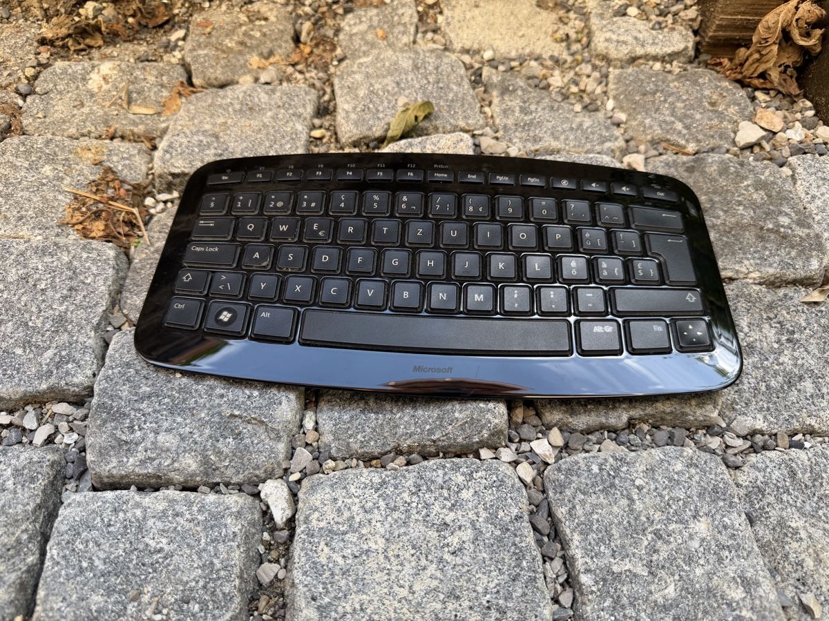 Microsoft Claviers: Microsoft Arc Keyboard – D'occasion à Grandvillard par Jobelin