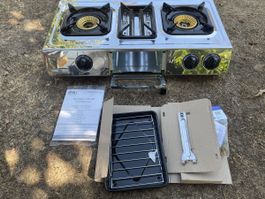 Gas cooker for outdoor use