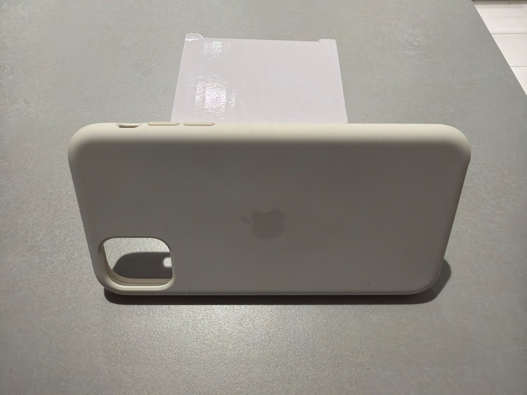 Apple Cover & Protezioni schermo: Weisses iPhone 11 Case - Top Zustand – Usato da Bülach venduto da Jackybabue 2