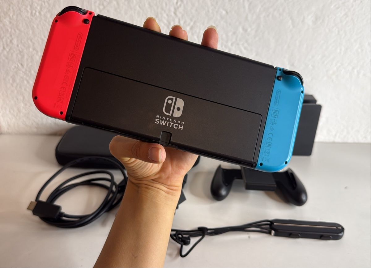 Nintendo Konsolen: Nintendo Switch OLED Console - Good Condition 🎮 – Gebraucht aus Ehrendingen von bubulence 1