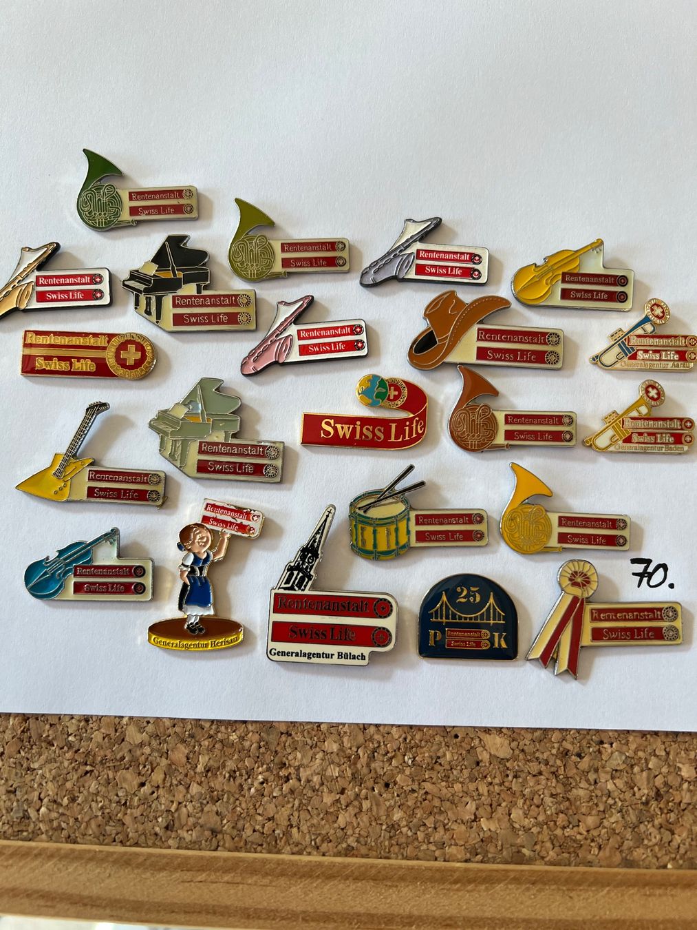 Placchette & Badge: UBS Pins Sammlung, seltene Motive, – Usato da Düdingen venduto da Wabi110 3