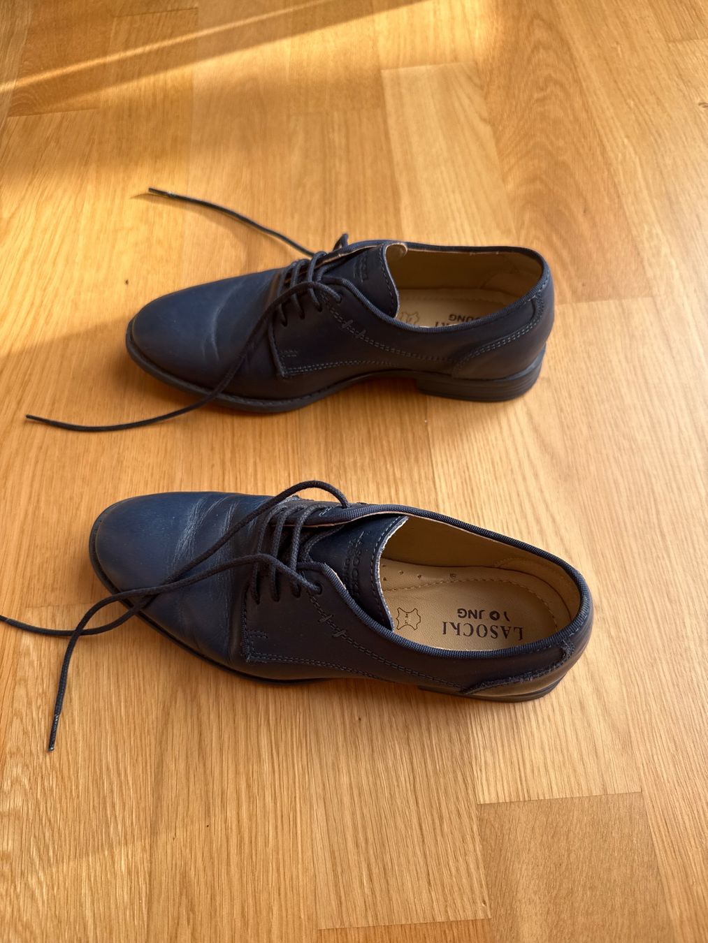 Scarpe per ragazzi: Schuhe Gr. 33 – Usato da Zürich venduto da Lucinka21 1