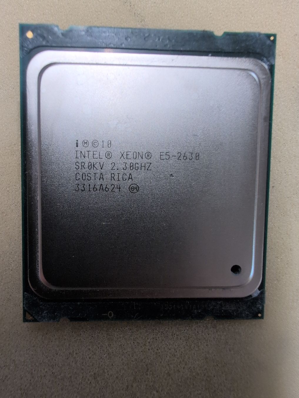 Intel Serveurs: Prozessor Intel Xeon E5-2630 2.3GHz gebraucht – D'occasion à Malters par Ruemlibart