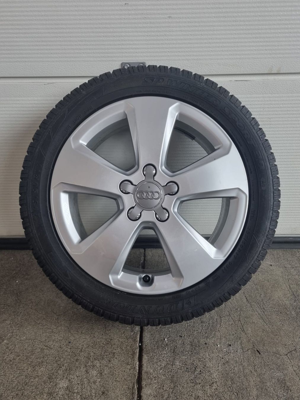 Audi Pneus & Kompletträder: Audi A3 Winterräder 17 Zoll – Gebraucht aus Kirchdorf AG von Cartastic_AG 4
