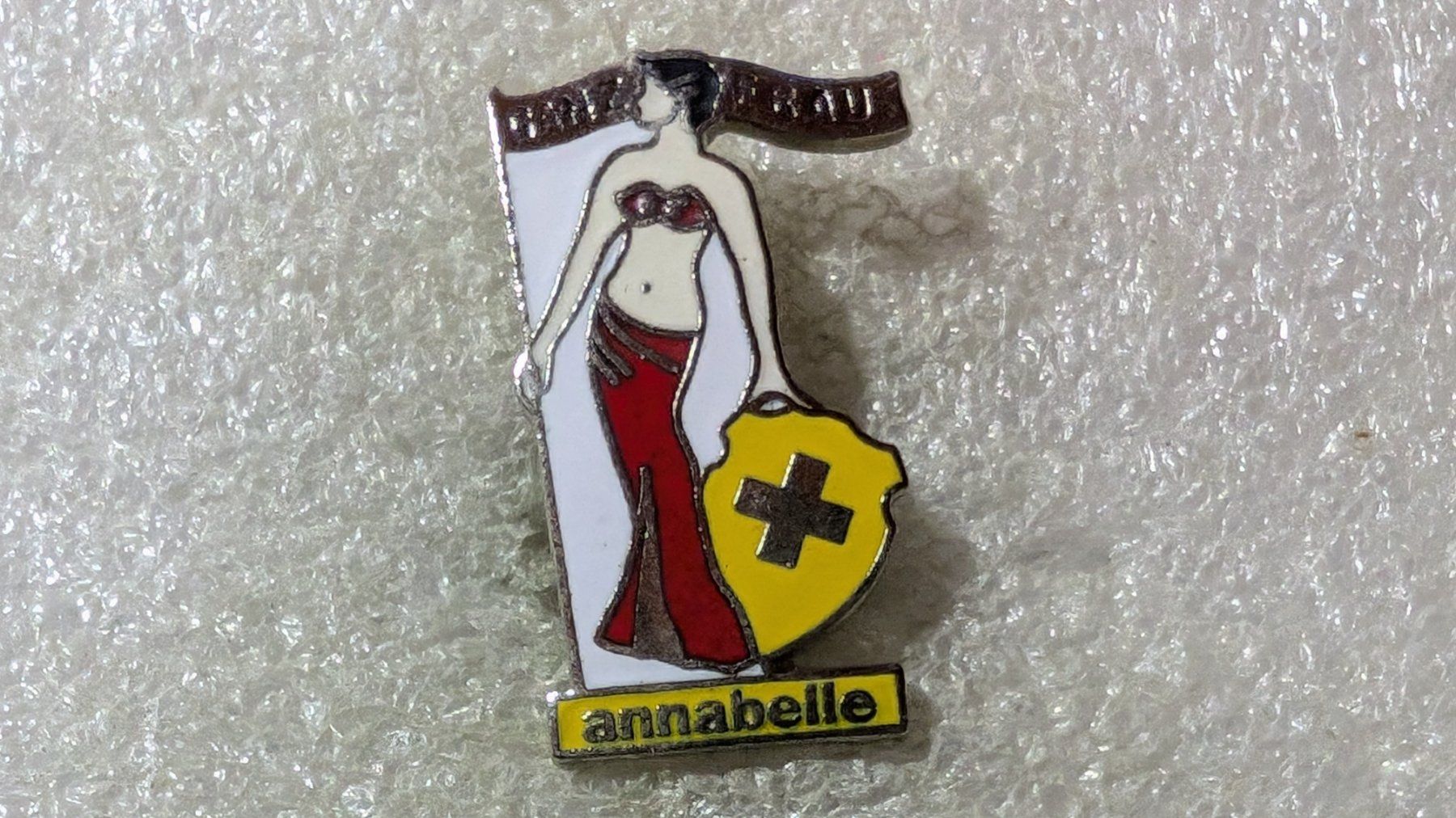Placchette & Badge: Ansteckpin 166: annabelle – Usato da Oppligen venduto da Pin-Fall-Shop