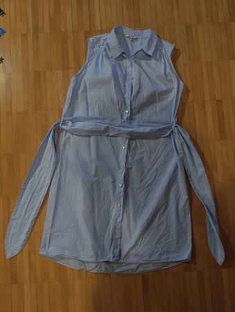 Sommerliches, hellblaues Kleid, Grösse 38 mit Perlen 👗