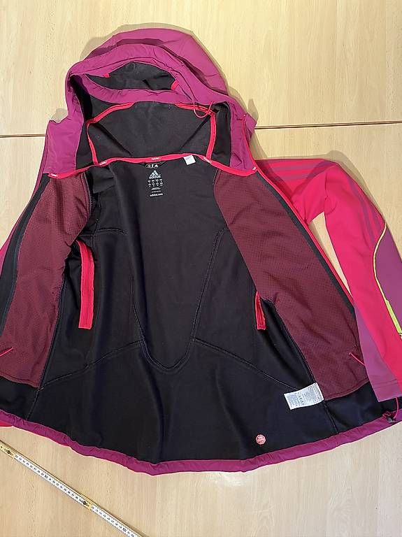 Adidas Giacche: Adidas Windstopper Soft Shell Jacke Gr. 40 neuwertig – Nuovo (secondo la descrizione) da Spiringen venduto da brandinder 2