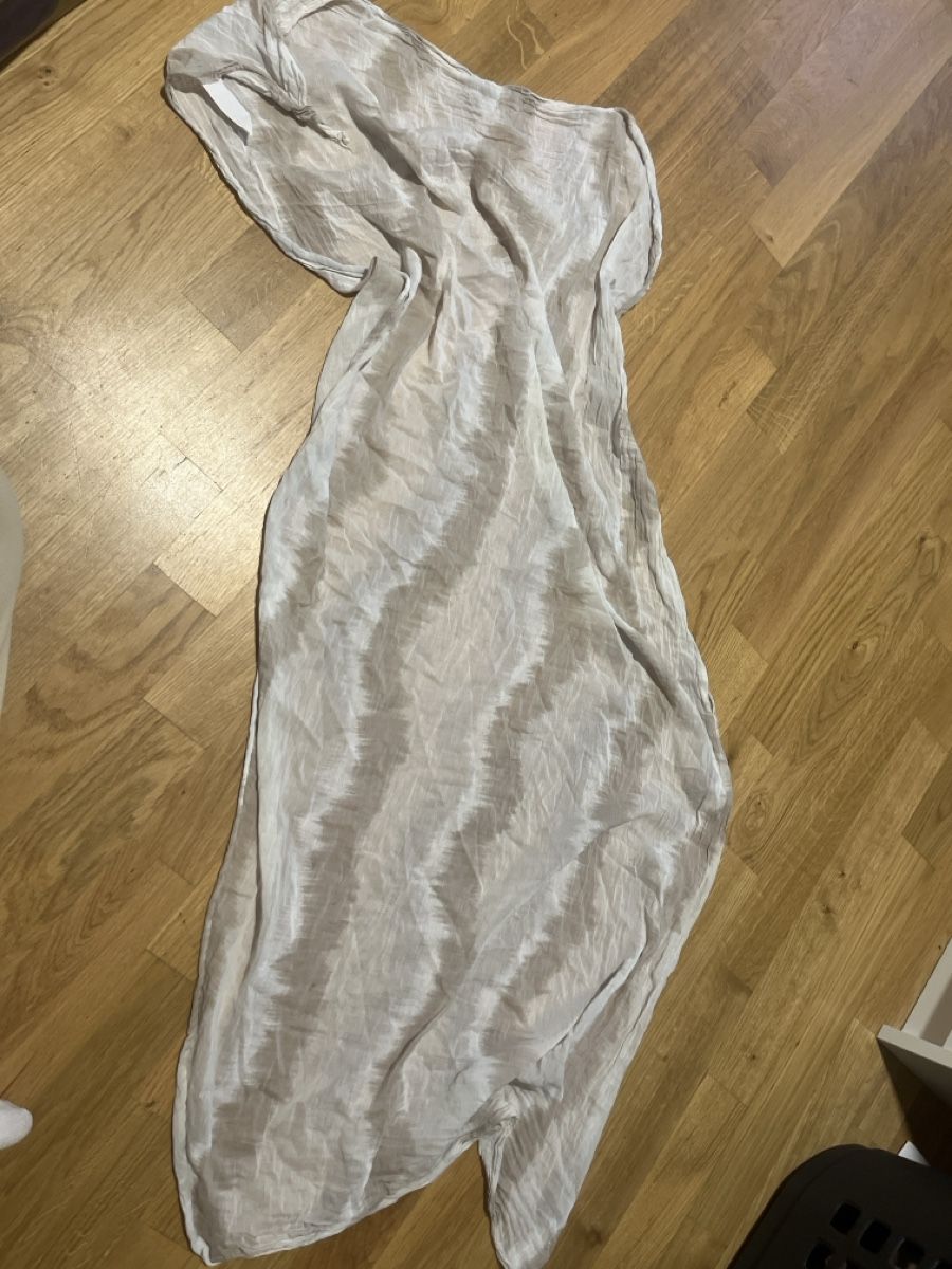 Foulard & Sciarpe: Foulard beige – Usato da Le Locle venduto da Mayd_h 1