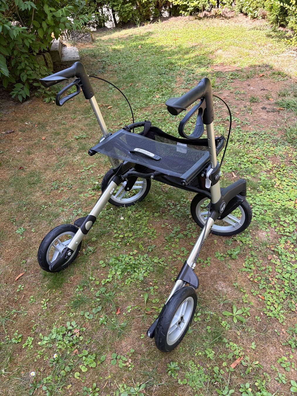 Ausili per la deambulazione: Rollator Gemino – Usato da Wettswil venduto da Lcomputer 2