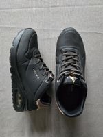 Skechers Uno
