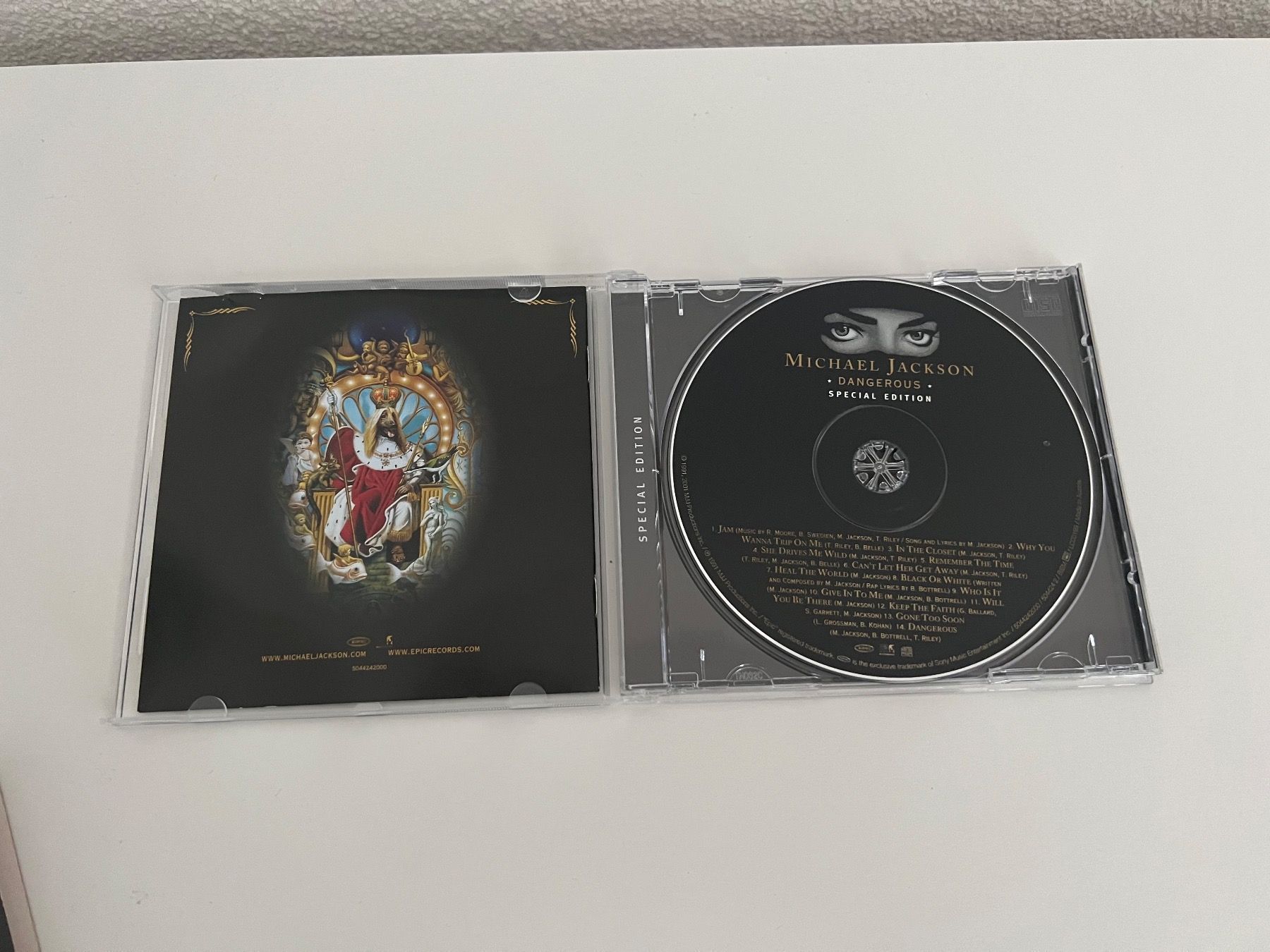 CDs: M.Jackson, Dangerous, Spec.Edition – D'occasion à Lausanne par Sittingredbull 4
