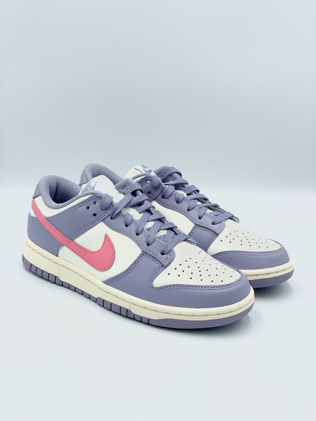 Nike Scarpe da donna: Nike Dunk Low Indigo Haze EU 36 – Nuovo e nell'imballaggio originale da Erlinsbach venduto da sasneakers