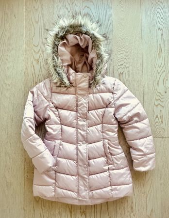 Winterjacke Rosa mit Kapuze - Wie neu!