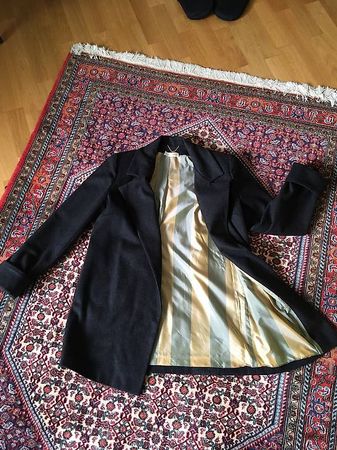 Yoshiki Swiss Designer Wollmantel, schwarz