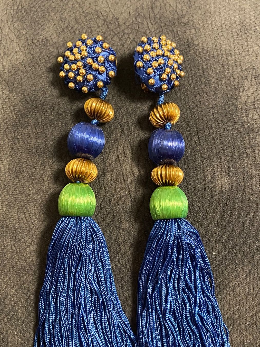 Saint Laurent Orecchini pendenti & Orecchini a lobo: Yves saint Laurent boucle d’oreille – Usato da Montreux venduto da Perledor 3