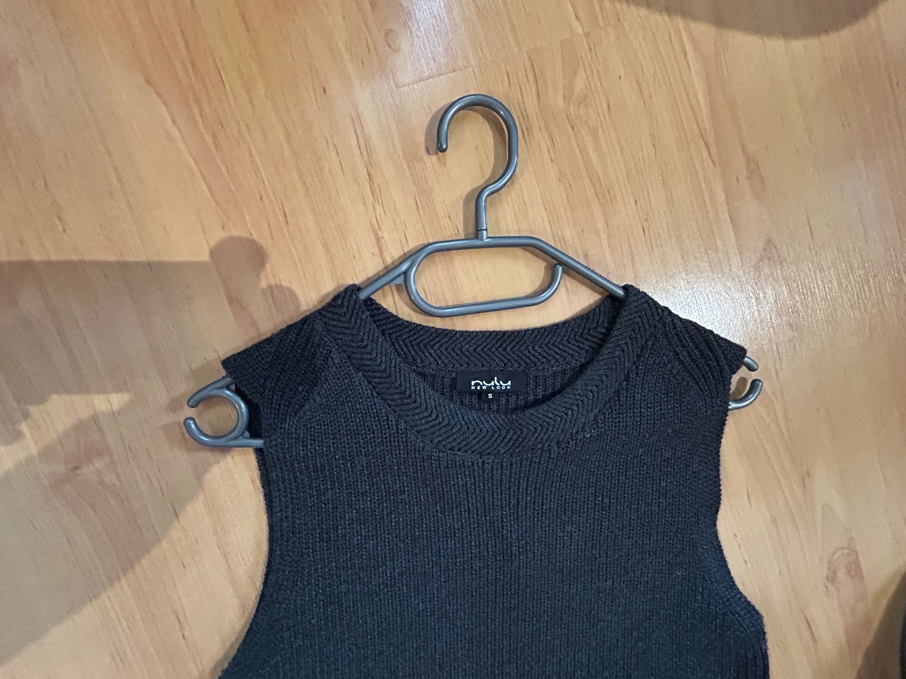 Maglioni & Felpe: Pullunder in anthrazit -  Nulu new look, Grösse S – Usato da Gutenswil venduto da walker60 1