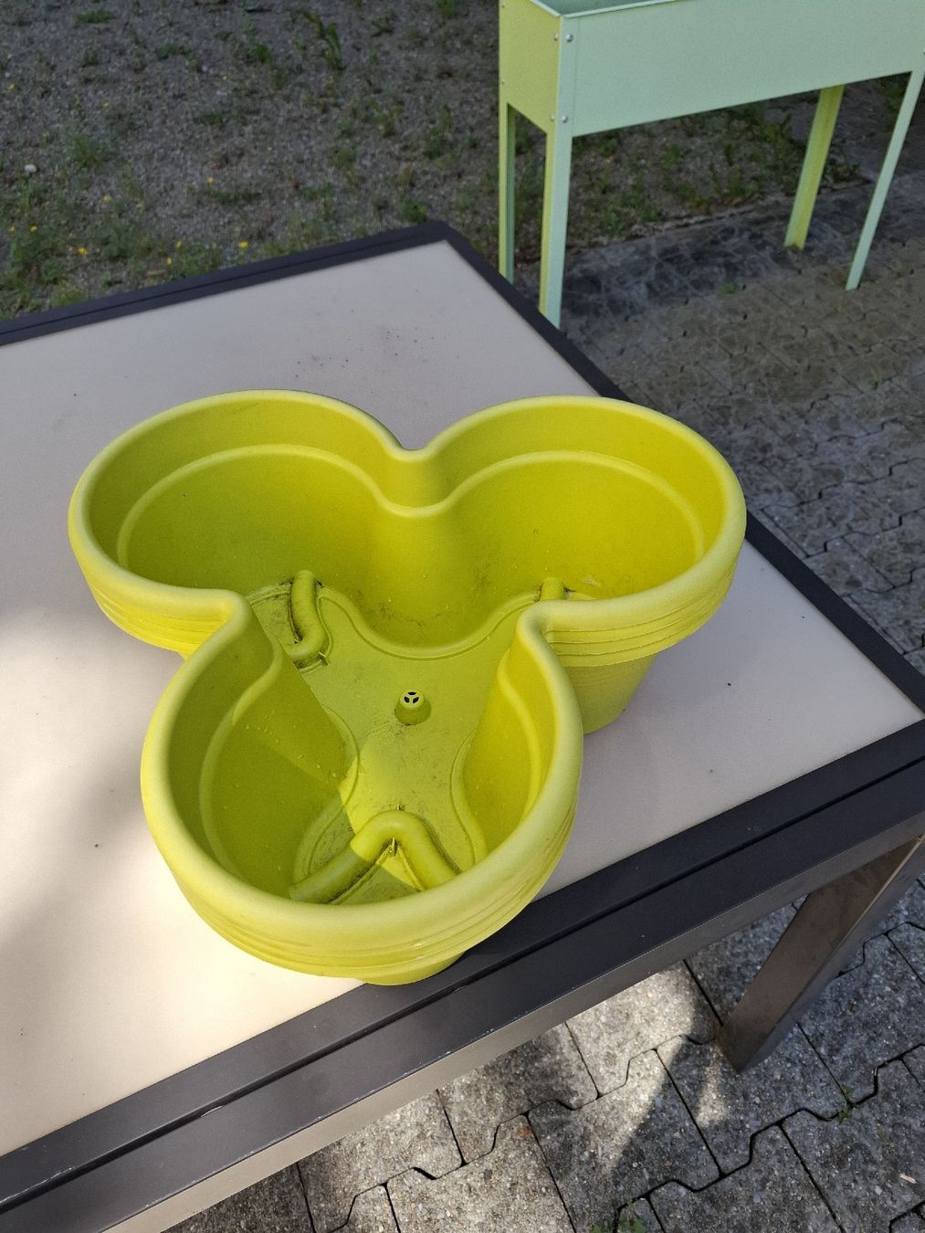 Vasi per fiori: Blumentopf stapelbar – Usato da Unterägeri venduto da Furrer78 1