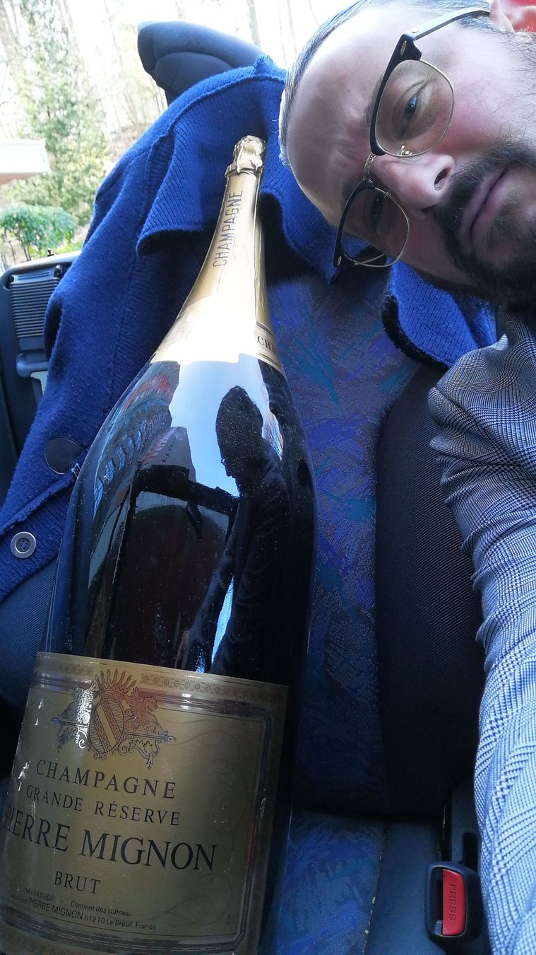 Bottiglie: champagne 2 flasche 20 l + 20 l – Nuovo (secondo la descrizione) da Zweisimmen venduto da gio_67mq 2