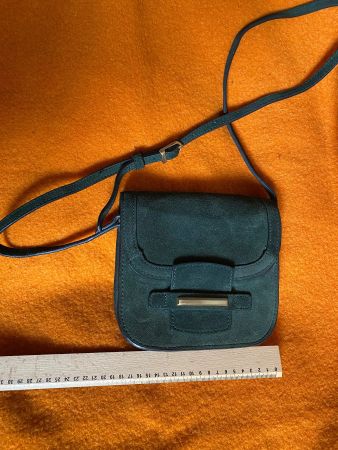 Sac à bandoulière MNG vert foncé en daim
