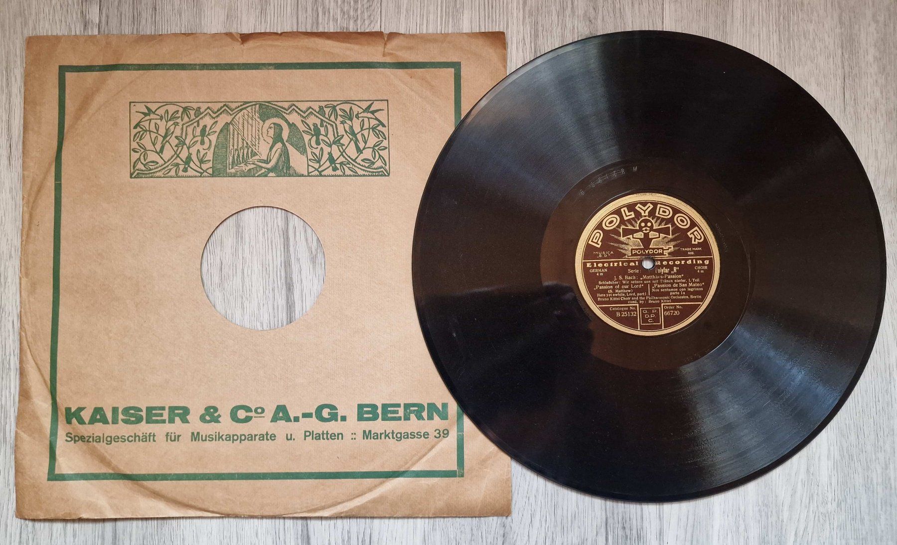 Dischi in vinile: 5 Schellackplatten  -  Bach, Schubert, Lehar etc. – Usato da Röthenbach i. E. venduto da Heureka5 2