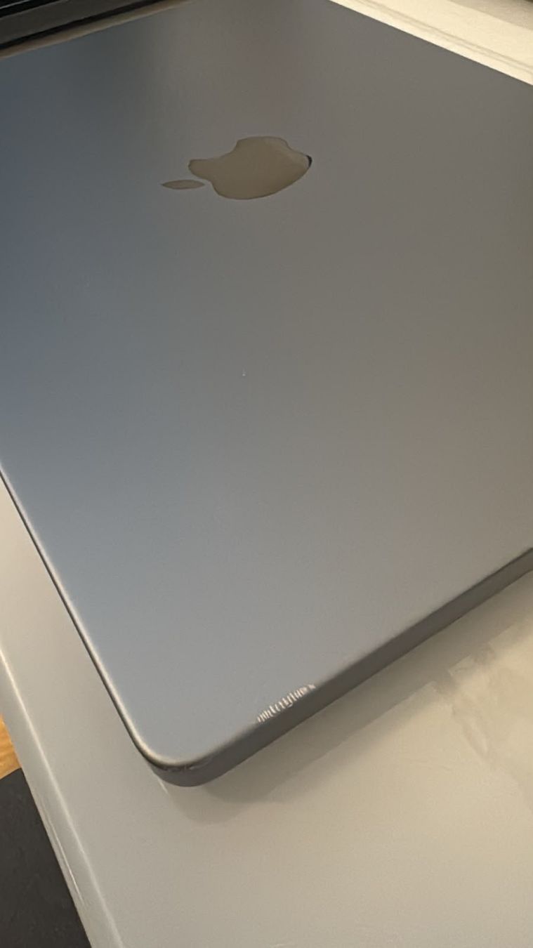 Apple Notebook: MacBook M2 Pro, 14", 32GB RAM, 1TB SSD, 12C CPU, 19C GPU, US – Usato da Forch venduto da MarjanDings 2