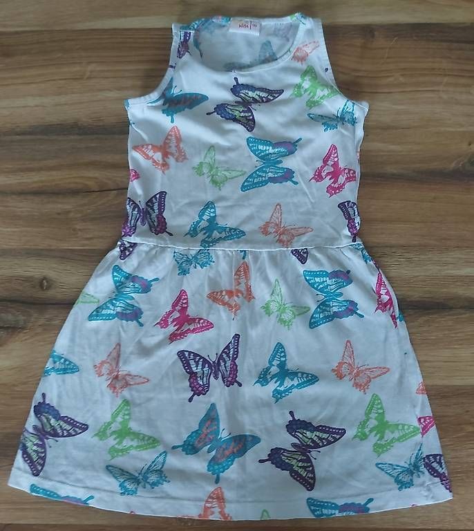 Lotti & Set di vestiti: Kinder Kleidung 9-10 – Usato da Pratteln venduto da nt.geschenkshop 2