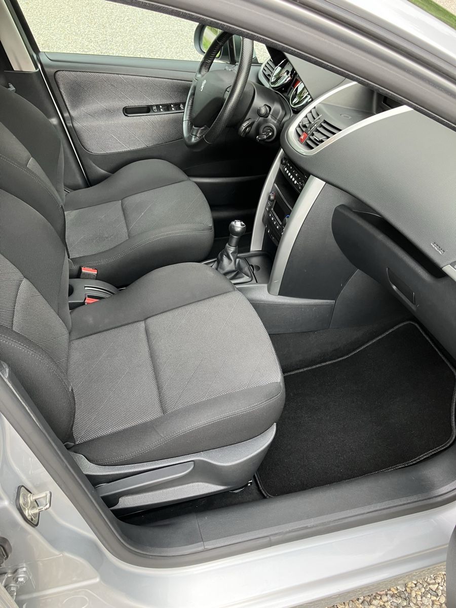 Peugeot Autos: Peugeot 207 1.6 16V – Gebraucht aus Zug von Ochp049 4